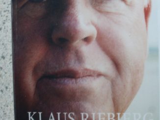 Boganmeldelse Til rette vedkommende Claus Rifbjerg